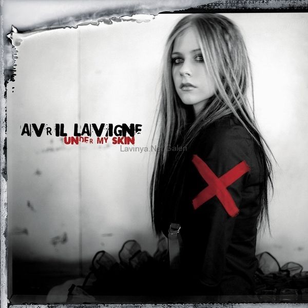 Avril Lavigne - Under My Skin - Tekst piosenki, lyrics | Tekściki.pl