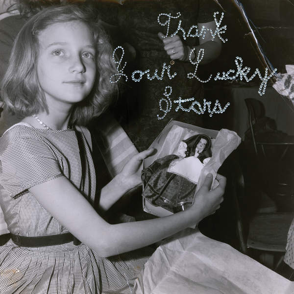 Beach House - Thank Your Lucky Stars - Tekst piosenki, lyrics | Tekściki.pl