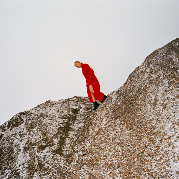 Cate Le Bon - Reward - Tekst piosenki, lyrics | Tekściki.pl