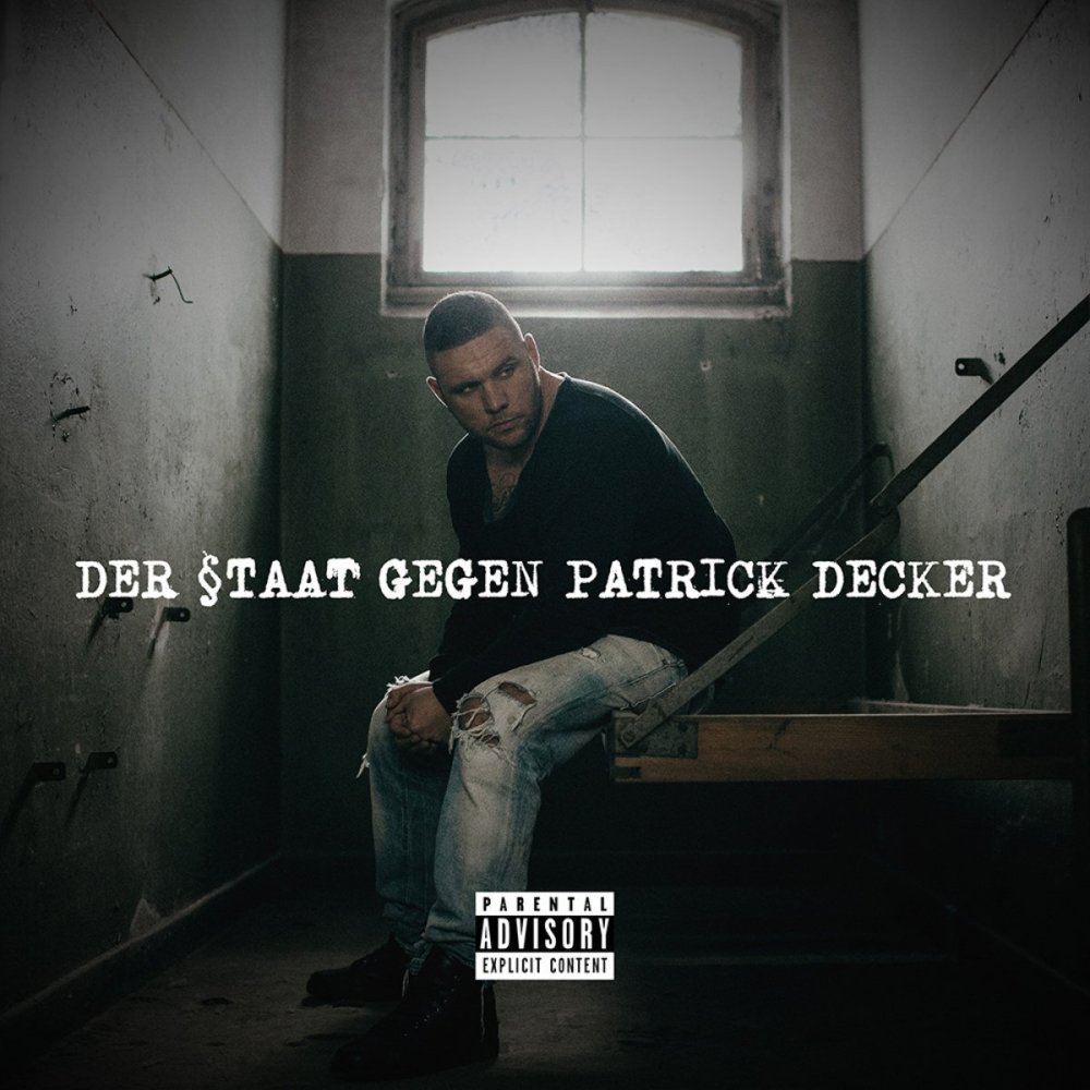 Fler - Der Staat gegen Patrick Decker - Tekst piosenki, lyrics | Tekściki.pl