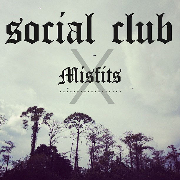 Social Club - MISFIT B-Sides - Tekst piosenki, lyrics | Tekściki.pl