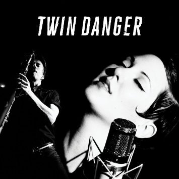 Twin Danger - Twin Danger - Tekst piosenki, lyrics | Tekściki.pl