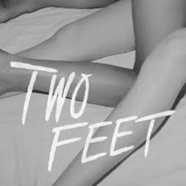 Two Feet - First Steps - EP - Tekst piosenki, lyrics | Tekściki.pl