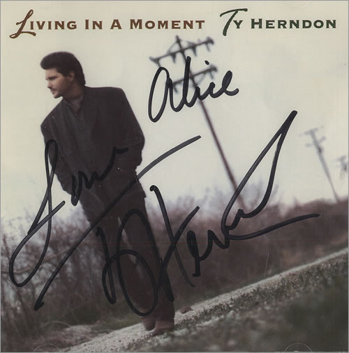 Ty Herndon - Living in a Moment - Tekst piosenki, lyrics | Tekściki.pl