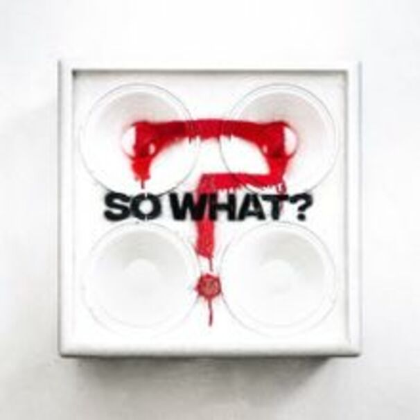 While She Sleeps - SO WHAT? - Tekst piosenki, lyrics | Tekściki.pl