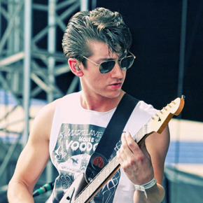 Alex Turner - Artysta, teksty piosenek, lyrics - teksciki.pl