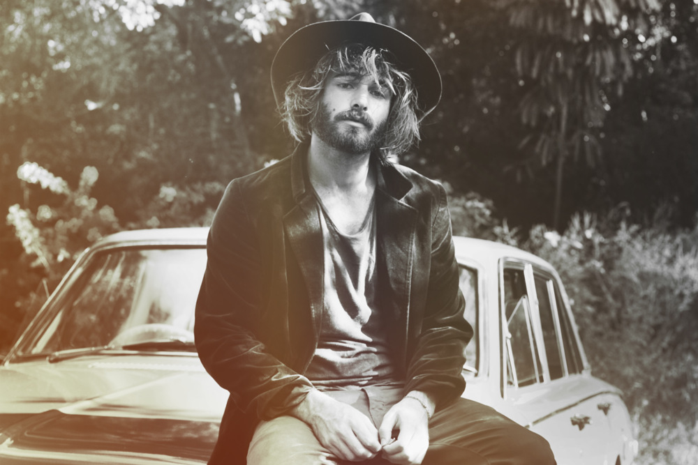 Angus Stone - Artysta, teksty piosenek, lyrics - teksciki.pl