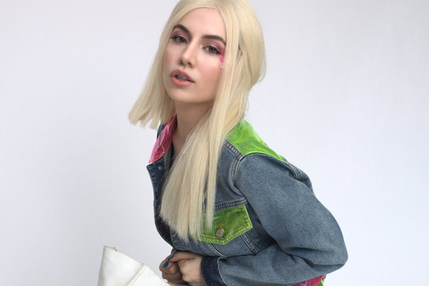 Ava Max - Artysta, teksty piosenek, lyrics - teksciki.pl