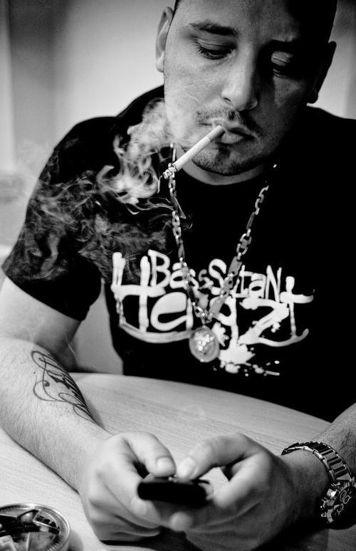 Bass Sultan Hengzt - Artysta, teksty piosenek, lyrics - teksciki.pl