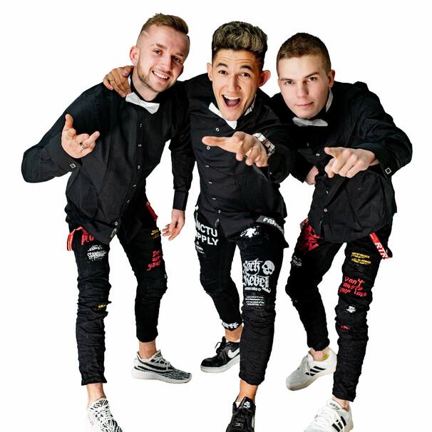 DiscoBoys - Artysta, teksty piosenek, lyrics - teksciki.pl