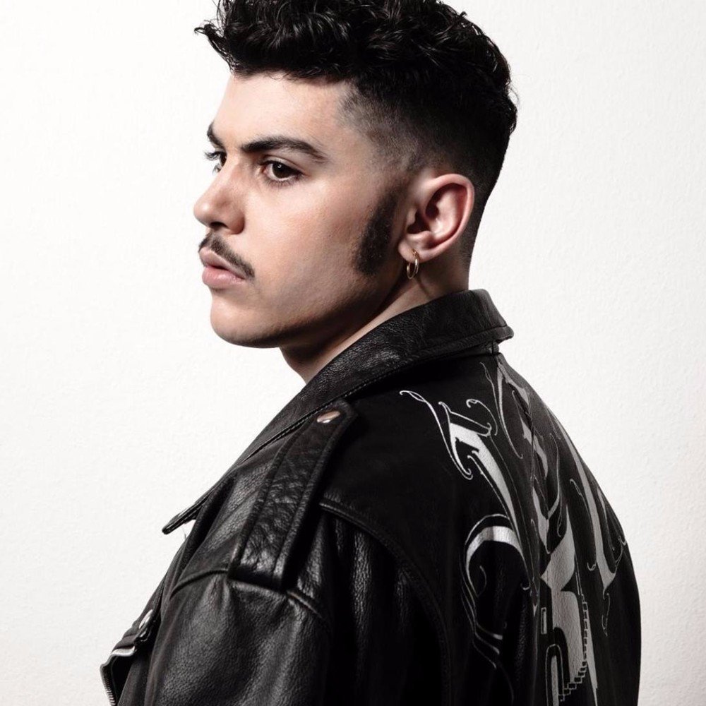 IZI - Artysta, teksty piosenek, lyrics - teksciki.pl