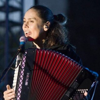 Katarzyna Cicha - Artysta, teksty piosenek, lyrics - teksciki.pl
