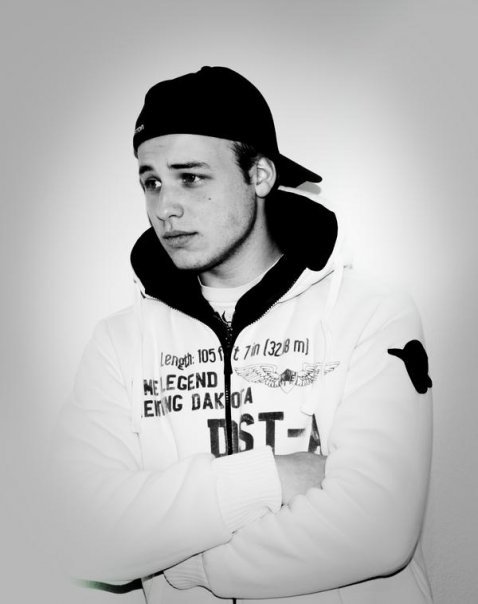 Kico - Artysta, teksty piosenek, lyrics - teksciki.pl