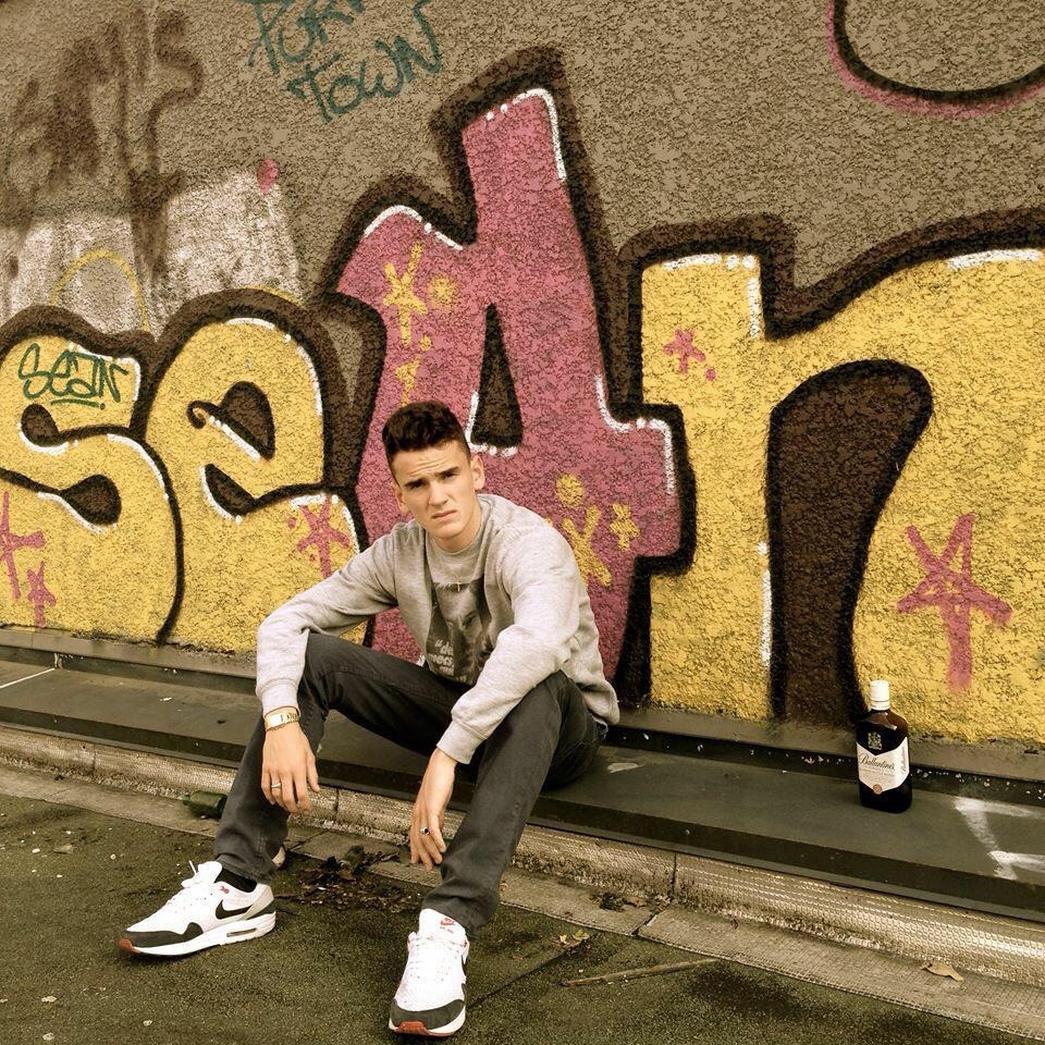 Lasco - Artysta, teksty piosenek, lyrics - teksciki.pl