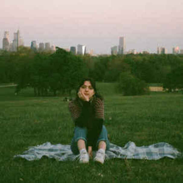 Lizzy McAlpine - Artysta, teksty piosenek, lyrics - teksciki.pl