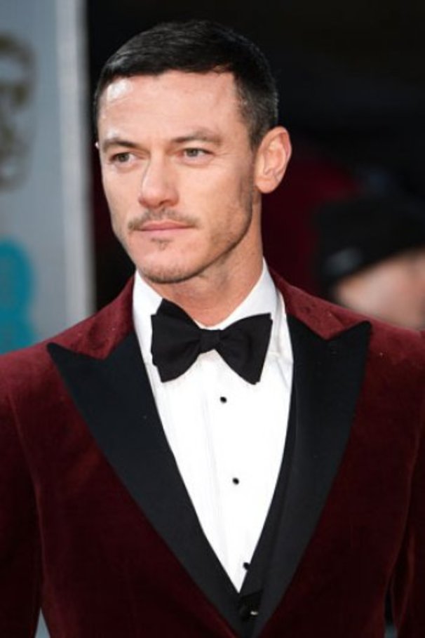 Luke Evans - Artysta, teksty piosenek, lyrics - teksciki.pl