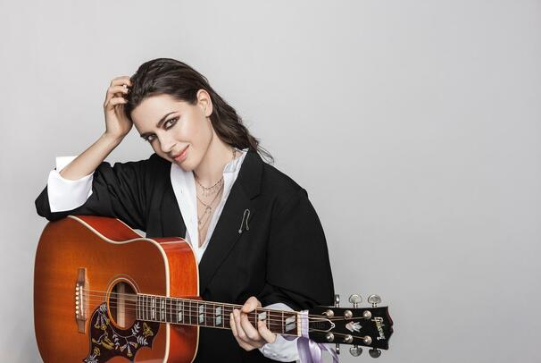 Mia Dimšić - Artysta, teksty piosenek, lyrics - teksciki.pl