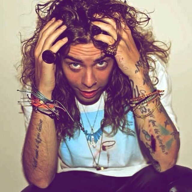 MOD SUN - Artysta, teksty piosenek, lyrics - teksciki.pl