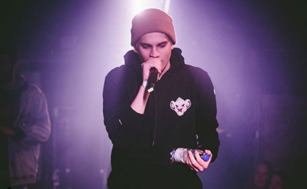 Oki Polski Rapper Oki - teksty, tłumaczenia i interpretacje piosenek - Teksciki.pl