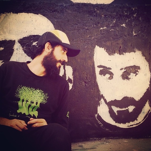 Rez (Iranian rapper) - Artysta, teksty piosenek, lyrics - teksciki.pl