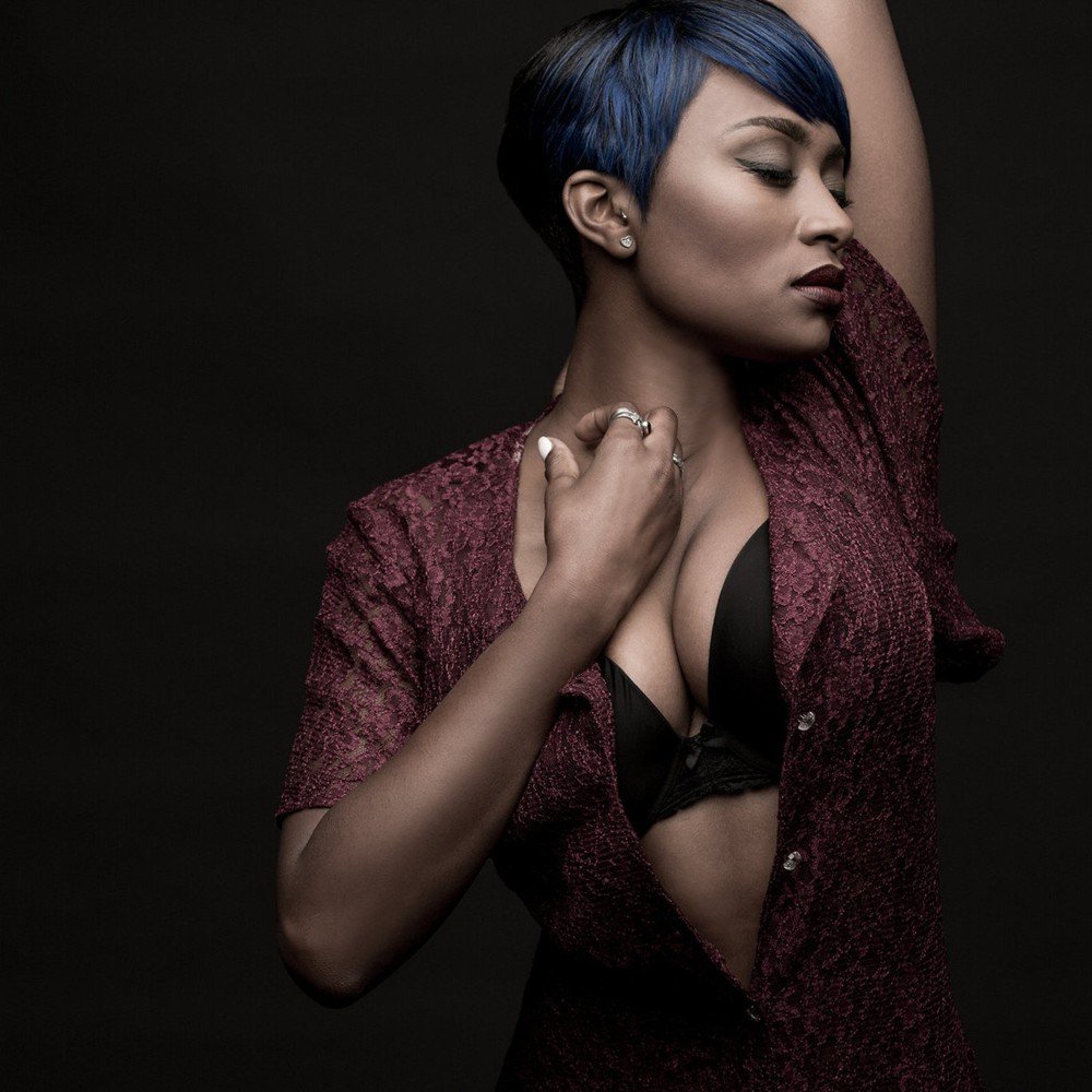 Sonyaè Elise - Artysta, teksty piosenek, lyrics - teksciki.pl