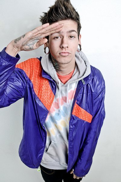 T. Mills - Artysta, teksty piosenek, lyrics - teksciki.pl