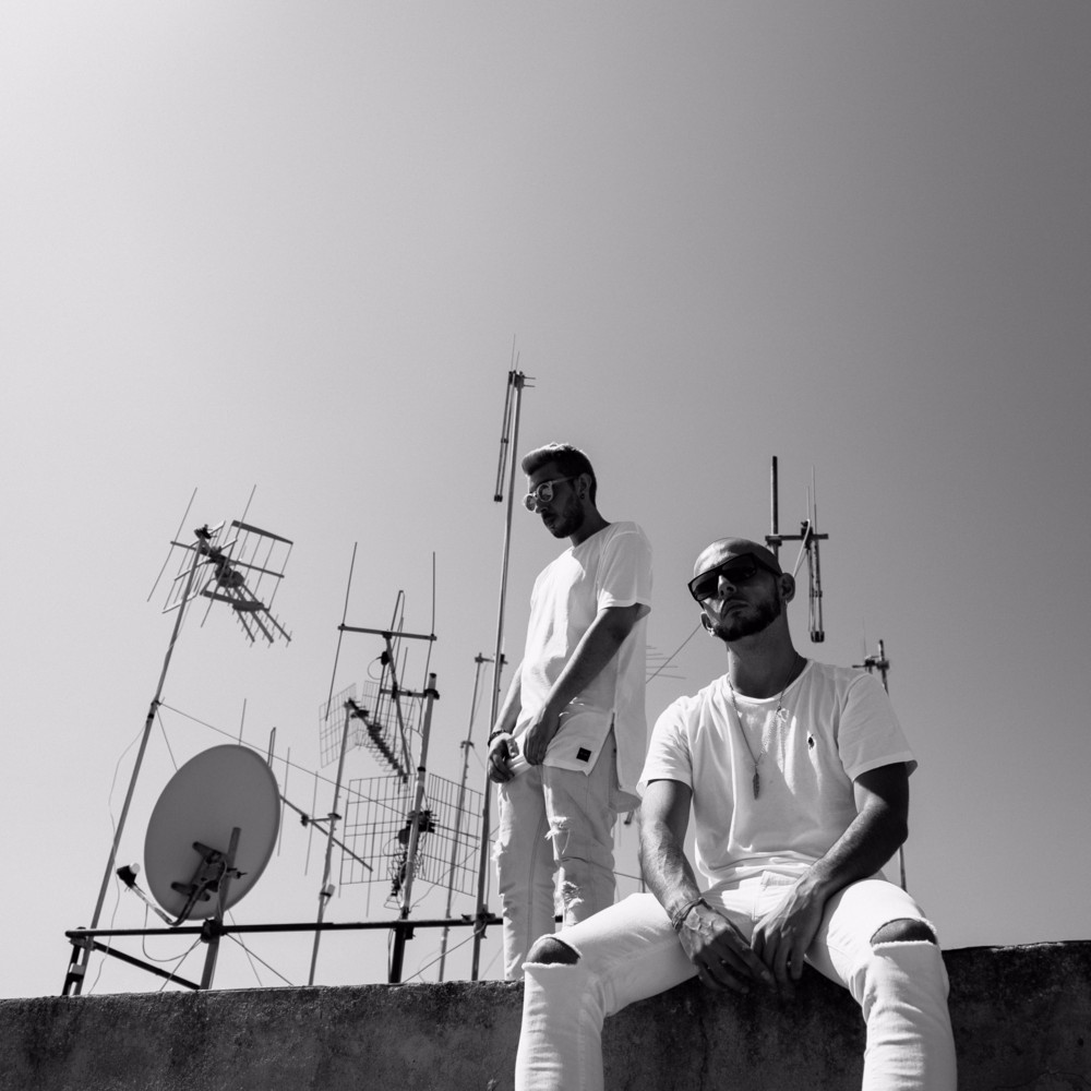 Uzi Junkana - Artysta, teksty piosenek, lyrics - teksciki.pl
