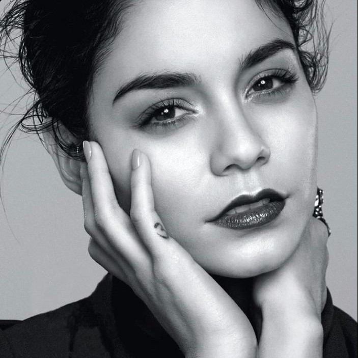 Vanessa Hudgens - Artysta, teksty piosenek, lyrics - teksciki.pl