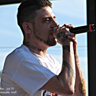 Young Wicked - Artysta, teksty piosenek, lyrics - teksciki.pl