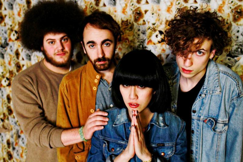 Yuck - Artysta, teksty piosenek, lyrics - teksciki.pl