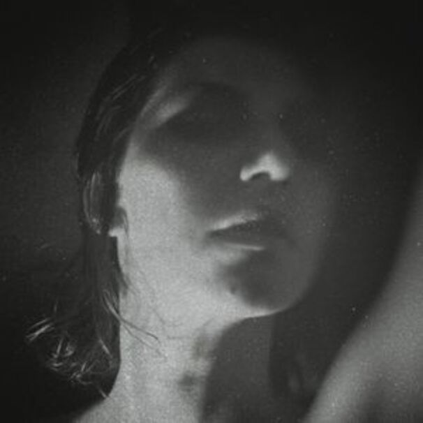 Aldous Harding - What If Birds Aren’t Singing They’re Screaming - Tekst piosenki, lyrics - teksciki.pl