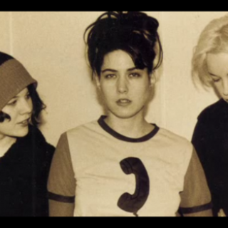 Bikini Kill - In Accordance to Natural Law - Tekst piosenki, lyrics - teksciki.pl