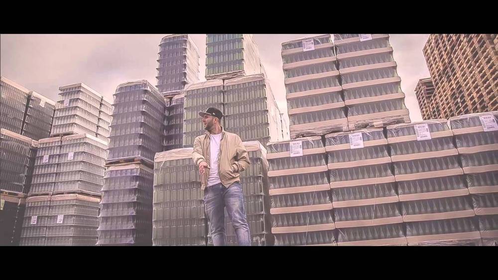 Bizzy Montana - Intro (M.A.D.U.4) - Tekst piosenki, lyrics - teksciki.pl