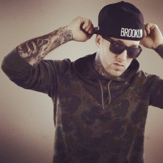 Bobby Capri - GOD - Tekst piosenki, lyrics - teksciki.pl