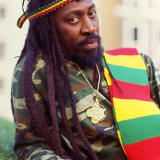Bunny Wailer - Sun Is Shining - Tekst piosenki, lyrics - teksciki.pl