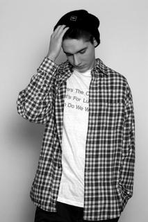 Cam Meekins - Run Around - Tekst piosenki, lyrics - teksciki.pl