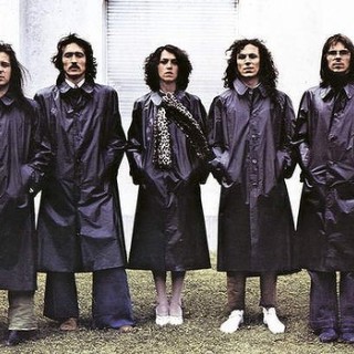 Can - She Brings the Rain - Tekst piosenki, lyrics - teksciki.pl