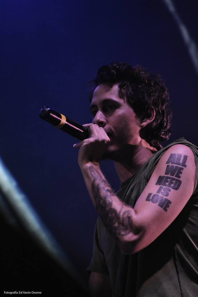 Canserbero - El primer trago - Tekst piosenki, lyrics - teksciki.pl