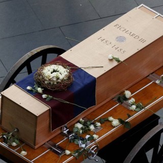 Carol Ann Duffy - Richard - Tekst piosenki, lyrics - teksciki.pl