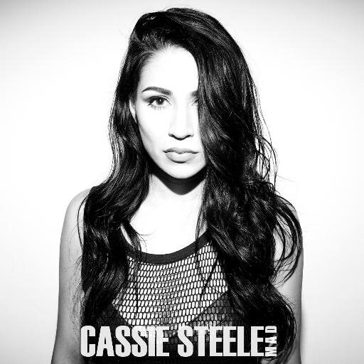 Cassie Steele - Groupie - Tekst piosenki, lyrics - teksciki.pl