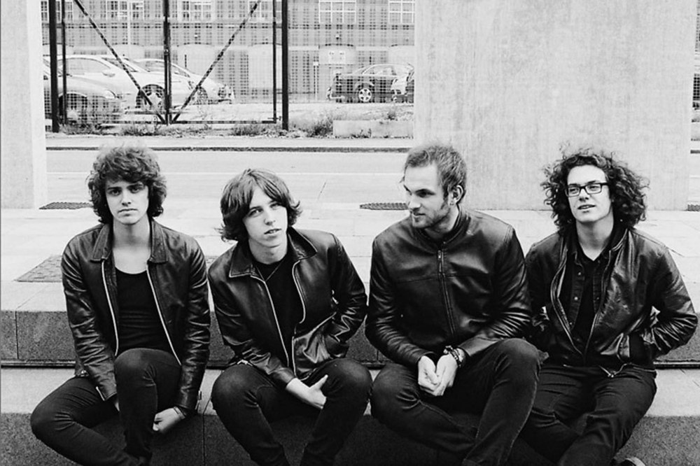 Catfish and the Bottlemen - Cocoon - radio edit - Tekst piosenki, lyrics - teksciki.pl