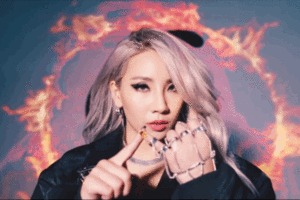 CL - Hello Bitches - Tekst piosenki, lyrics - teksciki.pl
