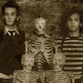 Creature Feature - Wake The Dead - Tekst piosenki, lyrics - teksciki.pl