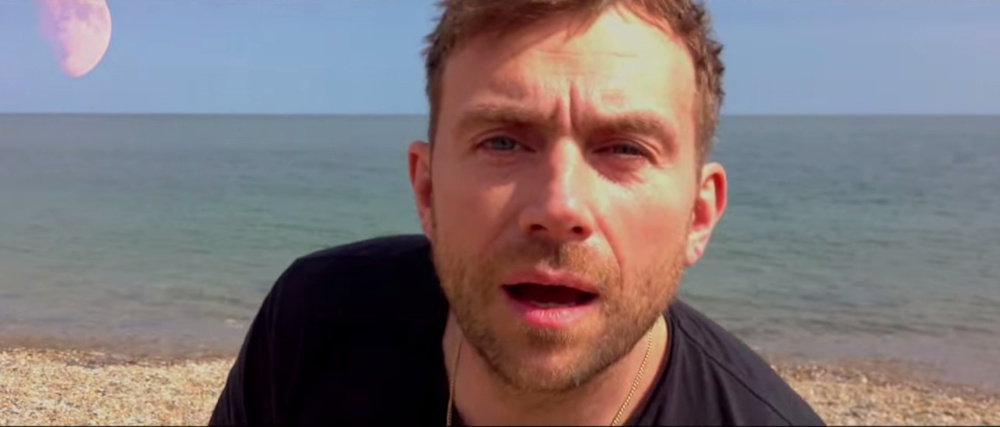 Damon Albarn - Heavy Seas of Love - Tekst piosenki, lyrics - teksciki.pl