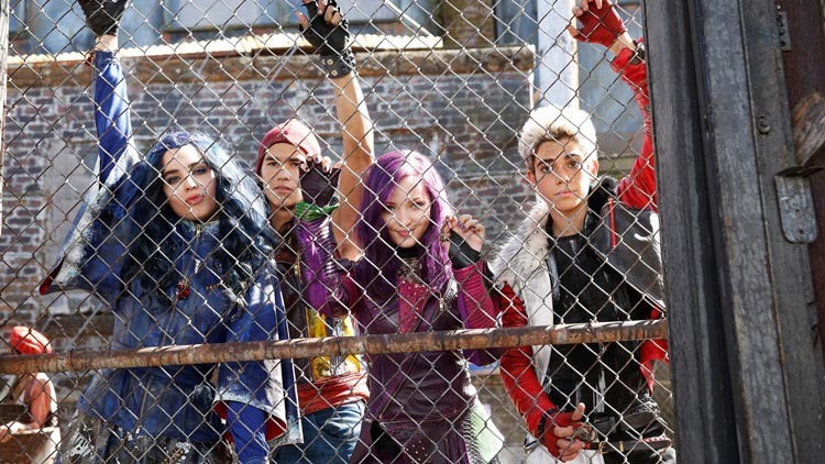 Descendants Cast - Rotten to the Core - Tekst piosenki, lyrics - teksciki.pl