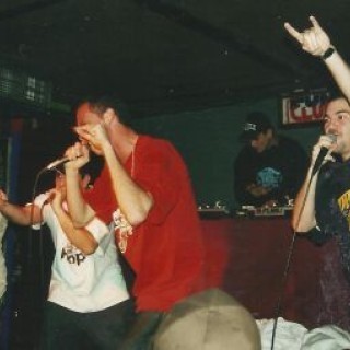 Dogma Crew - Castillos De Arena - Tekst piosenki, lyrics - teksciki.pl