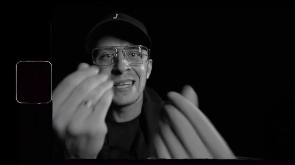 Dudek P56 - Dudek P56 feat. TPS , WJS - KIM TY JESTEŚ - Tekst piosenki, lyrics - teksciki.pl