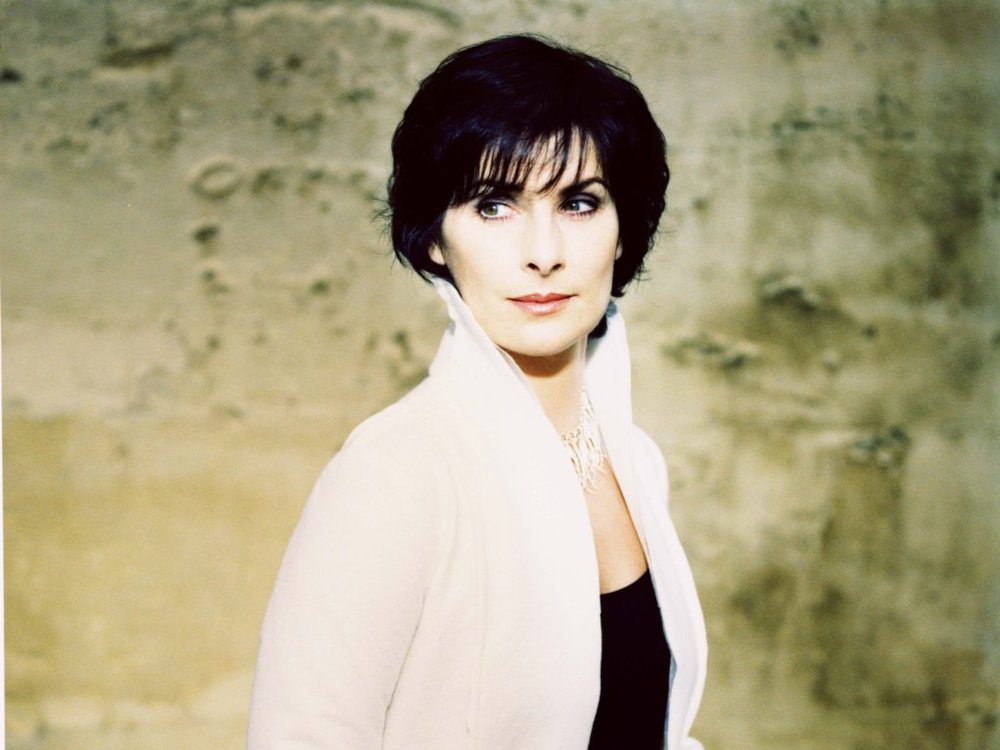 Enya - Stars And Midnight Blue - Tekst piosenki, lyrics - teksciki.pl