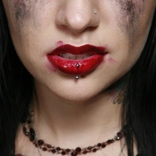 Escape The Fate - Cellar Door - Tekst piosenki, lyrics - teksciki.pl