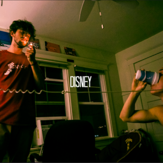 Felly - Disney (feat. Gyyps) - Tekst piosenki, lyrics - teksciki.pl